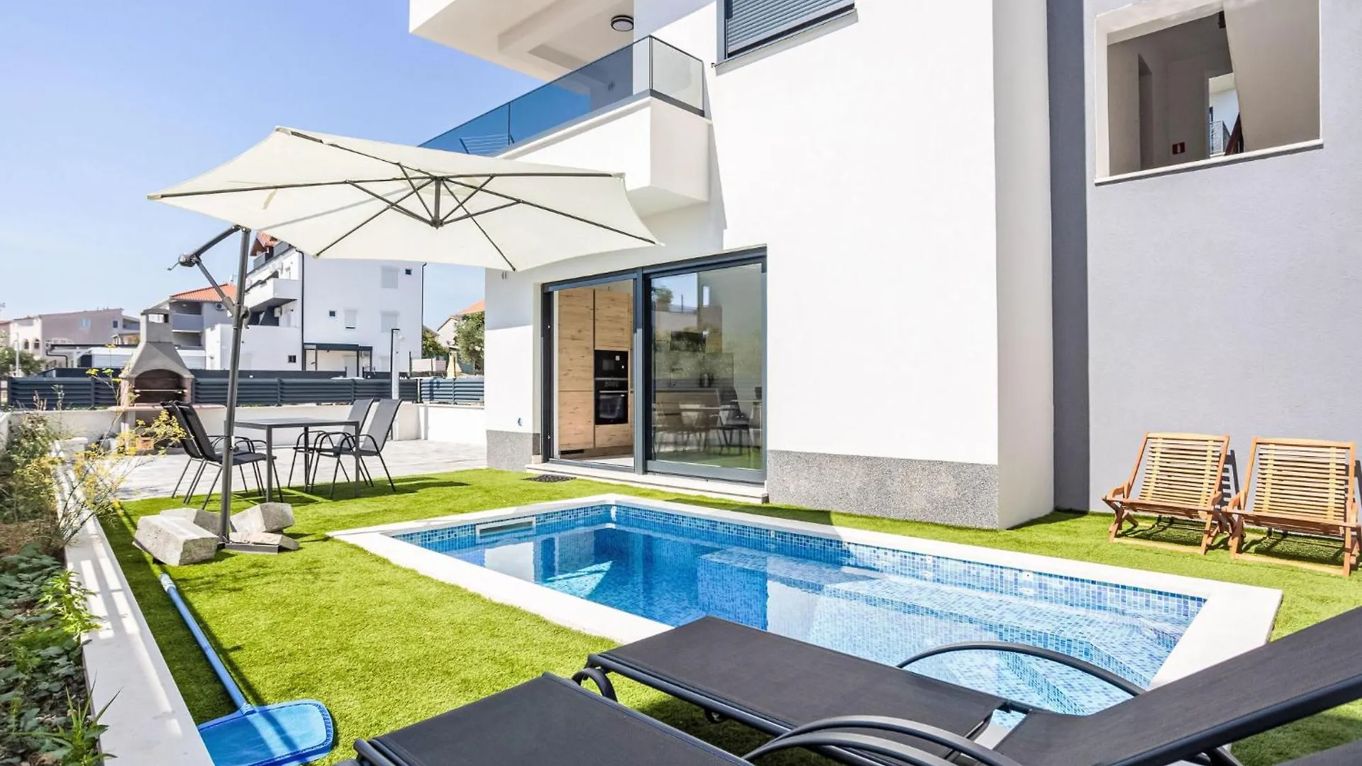 Apartment Sunny Pool By Interhome Trogir