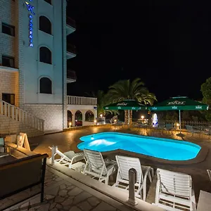 Aparthotel Katarina, Traù