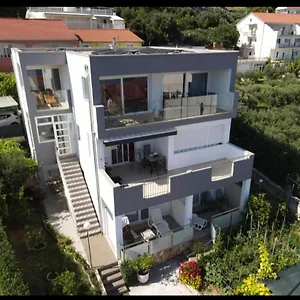 Anaivana Trogir