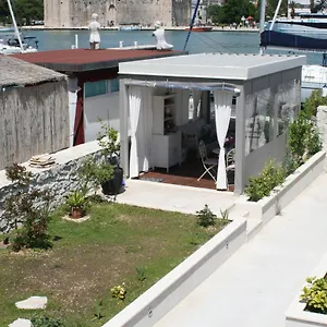 Studio Tironi 2 -sonja Trogir